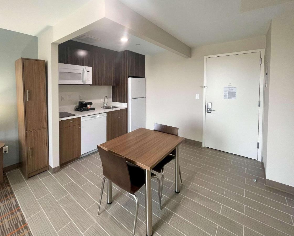 Mainstay Suites New York Exterior photo